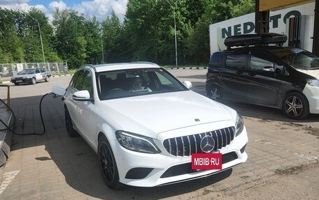 Mercedes-Benz C-Класс, 2019 год, 2 100 000 рублей, 31 фотография