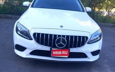 Mercedes-Benz C-Класс, 2019 год, 2 100 000 рублей, 33 фотография