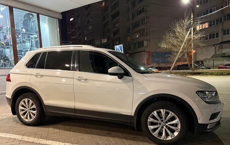 Volkswagen Tiguan II, 2017 год, 2 300 000 рублей, 11 фотография