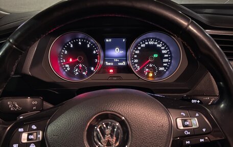 Volkswagen Tiguan II, 2017 год, 2 300 000 рублей, 9 фотография