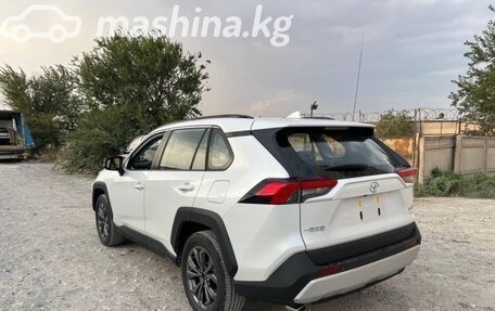 Toyota RAV4, 2025 год, 4 250 000 рублей, 5 фотография