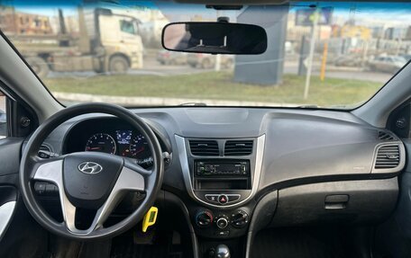 Hyundai Solaris II рестайлинг, 2014 год, 695 000 рублей, 5 фотография