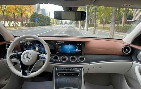 Mercedes-Benz E-Класс, 2022 год, 4 900 096 рублей, 8 фотография