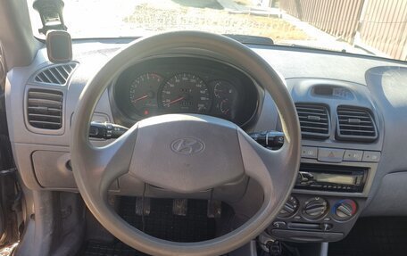 Hyundai Accent II, 2004 год, 350 000 рублей, 7 фотография