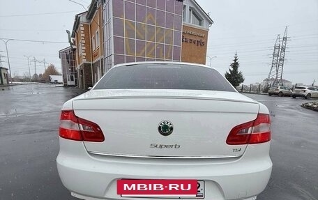 Skoda Superb III рестайлинг, 2012 год, 750 000 рублей, 3 фотография