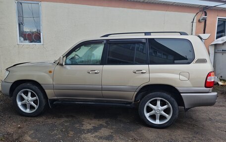 Toyota Land Cruiser 100 рестайлинг 2, 2007 год, 1 950 000 рублей, 6 фотография