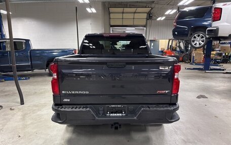 Chevrolet Silverado, 2023 год, 8 922 647 рублей, 5 фотография