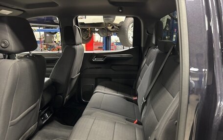 Chevrolet Silverado, 2023 год, 8 922 647 рублей, 28 фотография