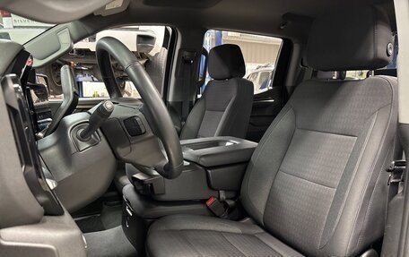 Chevrolet Silverado, 2023 год, 8 922 647 рублей, 24 фотография