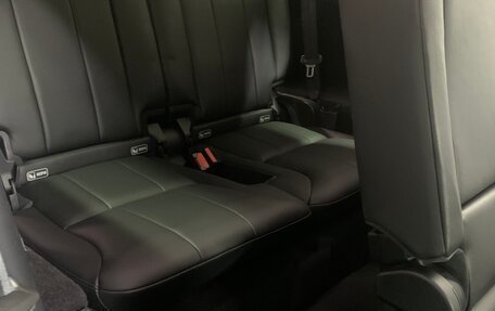 Land Rover Discovery IV, 2017 год, 2 950 000 рублей, 12 фотография