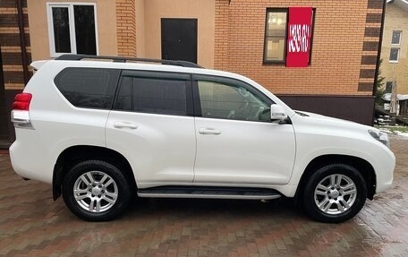 Toyota Land Cruiser Prado 150 рестайлинг 2, 2012 год, 2 890 000 рублей, 6 фотография