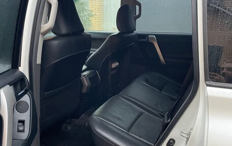 Toyota Land Cruiser Prado 150 рестайлинг 2, 2012 год, 2 890 000 рублей, 15 фотография