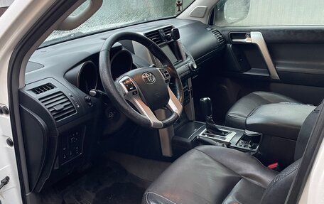 Toyota Land Cruiser Prado 150 рестайлинг 2, 2012 год, 2 890 000 рублей, 17 фотография