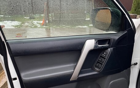 Toyota Land Cruiser Prado 150 рестайлинг 2, 2012 год, 2 890 000 рублей, 19 фотография