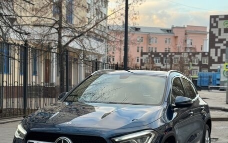 Mercedes-Benz GLA, 2020 год, 4 000 000 рублей, 1 фотография