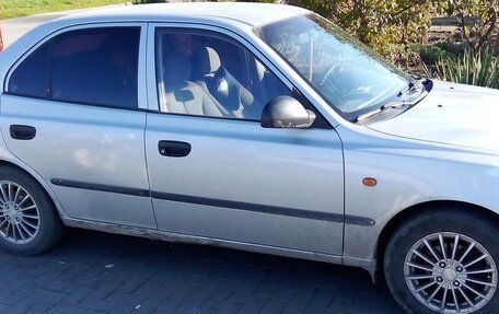 Hyundai Accent II, 2005 год, 250 000 рублей, 2 фотография