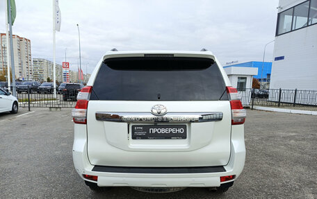 Toyota Land Cruiser Prado 150 рестайлинг 2, 2016 год, 2 929 000 рублей, 6 фотография