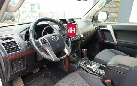 Toyota Land Cruiser Prado 150 рестайлинг 2, 2016 год, 2 929 000 рублей, 16 фотография