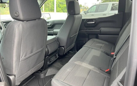 Chevrolet Silverado, 2025 год, 7 359 911 рублей, 12 фотография