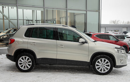 Volkswagen Tiguan I, 2010 год, 1 298 000 рублей, 6 фотография