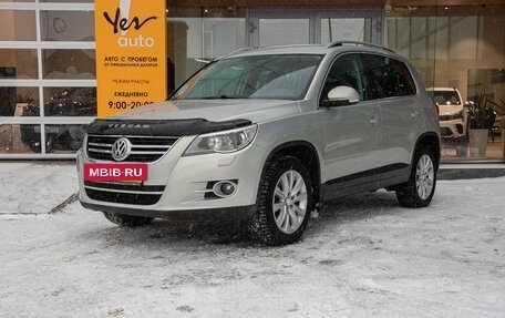 Volkswagen Tiguan I, 2010 год, 1 298 000 рублей, 2 фотография