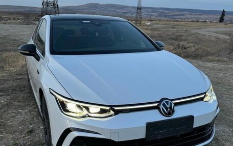 Volkswagen Golf VIII, 2021 год, 2 290 000 рублей, 2 фотография