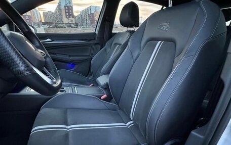 Volkswagen Golf VIII, 2021 год, 2 290 000 рублей, 8 фотография