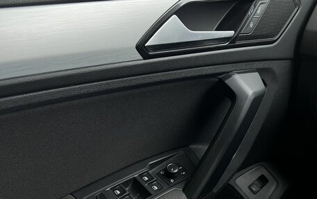 Volkswagen Tiguan II, 2018 год, 2 740 000 рублей, 15 фотография