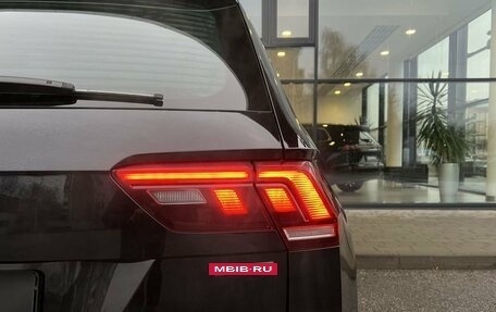 Volkswagen Tiguan II, 2018 год, 2 740 000 рублей, 10 фотография