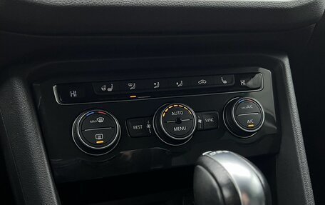 Volkswagen Tiguan II, 2018 год, 2 740 000 рублей, 24 фотография