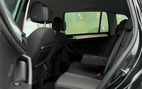 Volkswagen Tiguan II, 2018 год, 2 740 000 рублей, 30 фотография