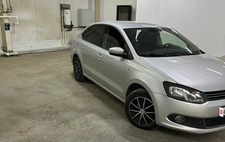 Volkswagen Polo VI (EU Market), 2012 год, 750 000 рублей, 1 фотография