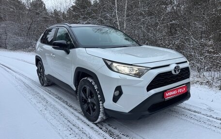 Toyota RAV4, 2020 год, 3 300 000 рублей, 1 фотография