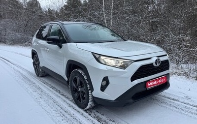 Toyota RAV4, 2020 год, 3 300 000 рублей, 1 фотография