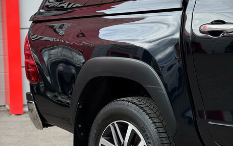 Toyota Hilux VIII, 2017 год, 4 250 000 рублей, 7 фотография