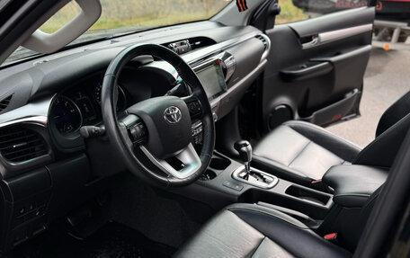 Toyota Hilux VIII, 2017 год, 4 250 000 рублей, 16 фотография