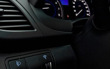 Hyundai Solaris II рестайлинг, 2011 год, 795 000 рублей, 6 фотография