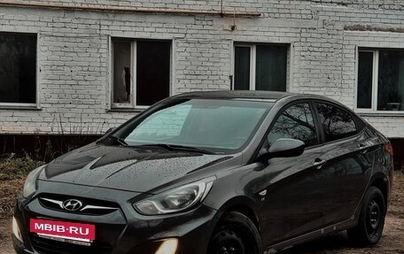 Hyundai Solaris II рестайлинг, 2011 год, 795 000 рублей, 7 фотография