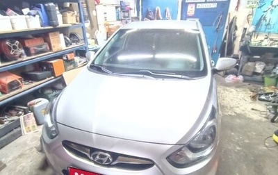 Hyundai Solaris II рестайлинг, 2012 год, 860 000 рублей, 1 фотография
