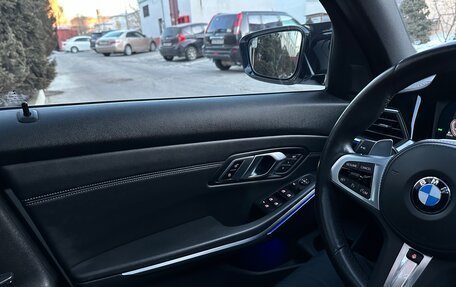 BMW 3 серия, 2019 год, 3 700 000 рублей, 22 фотография