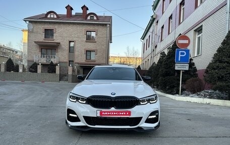 BMW 3 серия, 2019 год, 3 700 000 рублей, 12 фотография