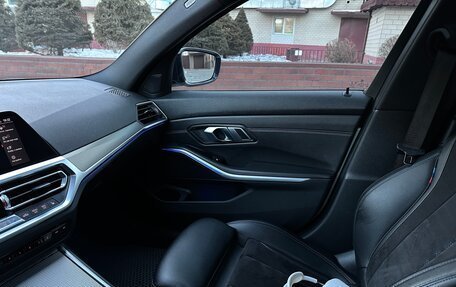 BMW 3 серия, 2019 год, 3 700 000 рублей, 30 фотография