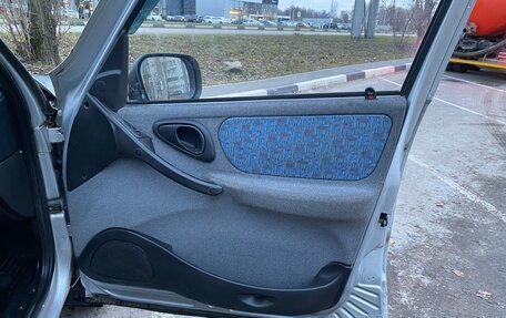 Chevrolet Niva I рестайлинг, 2005 год, 350 000 рублей, 15 фотография