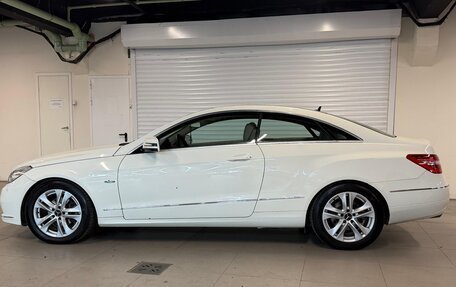 Mercedes-Benz E-Класс, 2011 год, 1 050 000 рублей, 4 фотография