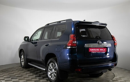 Toyota Land Cruiser Prado 150 рестайлинг 2, 2018 год, 5 599 000 рублей, 7 фотография