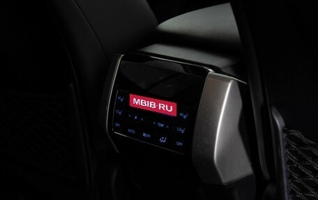 Toyota Land Cruiser Prado 150 рестайлинг 2, 2018 год, 5 599 000 рублей, 20 фотография