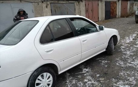 Nissan Sunny N14, 1994 год, 270 000 рублей, 3 фотография