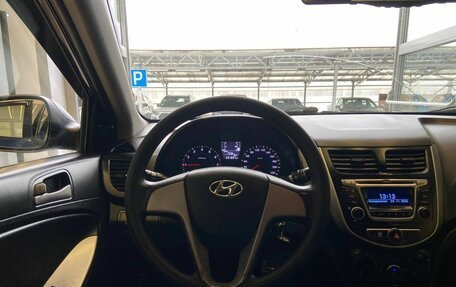 Hyundai Solaris II рестайлинг, 2016 год, 840 000 рублей, 8 фотография