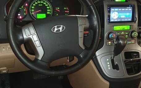 Hyundai Grand Starex Grand Starex I рестайлинг 2, 2011 год, 1 550 000 рублей, 8 фотография