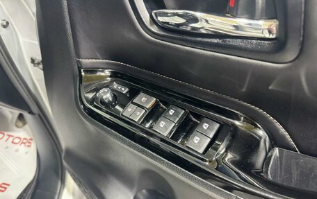 Toyota Esquire I, 2019 год, 2 800 000 рублей, 16 фотография